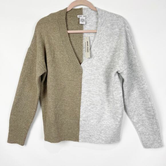 Sweet Romeo Colorblock Vneck Sweater Tan Gray Large Nordstrom NWT - Picture 3 of 7